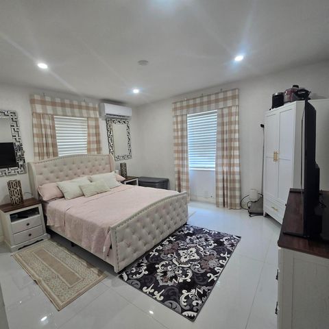1844 Sheridan Street, Hollywood, FL 33020