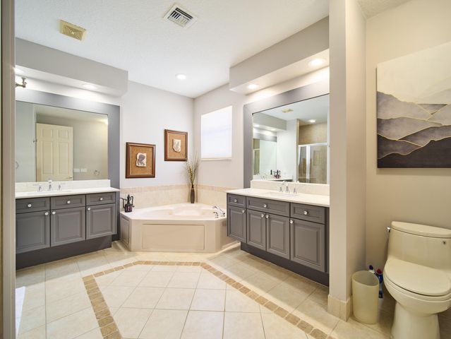 8282 Spyglass Drive, West Palm Beach, FL 33412