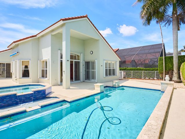 8282 Spyglass Drive, West Palm Beach, FL 33412