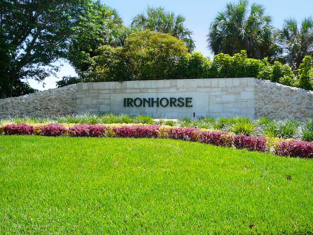 8282 Spyglass Drive, West Palm Beach, FL 33412