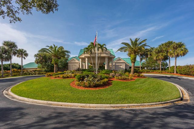 8282 Spyglass Drive, West Palm Beach, FL 33412