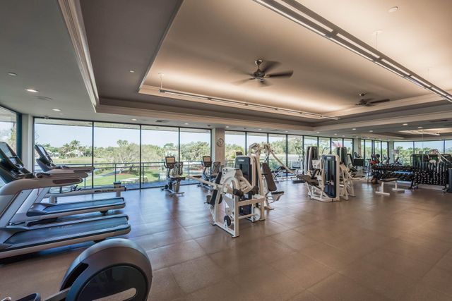 8282 Spyglass Drive, West Palm Beach, FL 33412