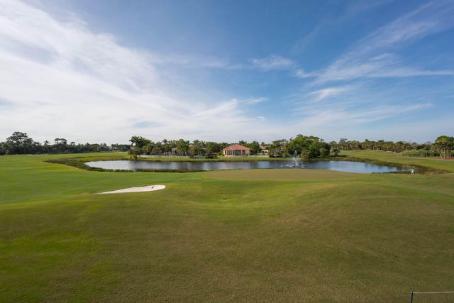 8282 Spyglass Drive, West Palm Beach, FL 33412