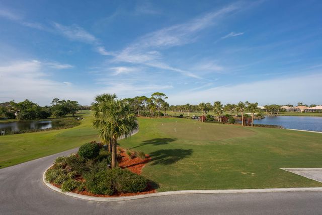 8282 Spyglass Drive, West Palm Beach, FL 33412