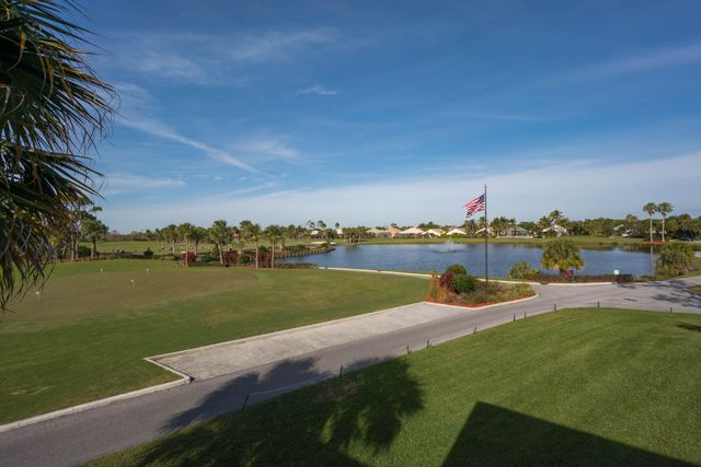 8282 Spyglass Drive, West Palm Beach, FL 33412