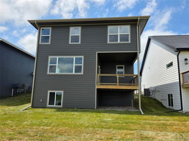 1145 NW Sproul Drive, Waukee, IA 50263