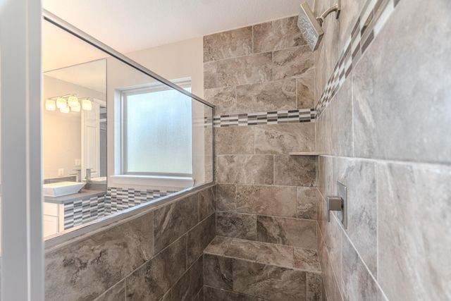 6 Winter Thicket Place, The Woodlands, TX 77375