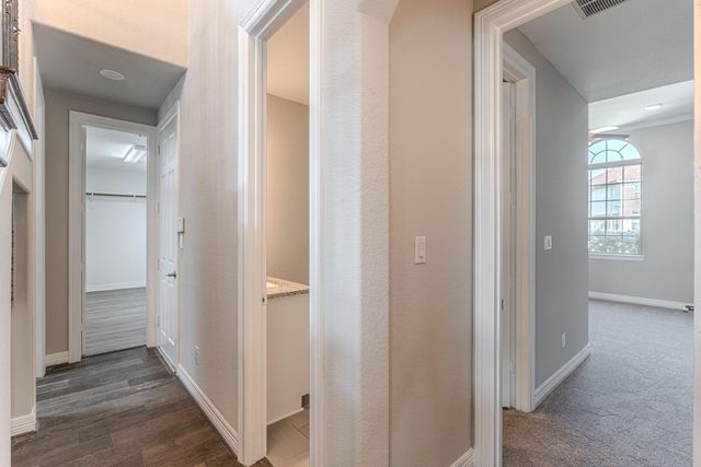 6 Winter Thicket Place, The Woodlands, TX 77375