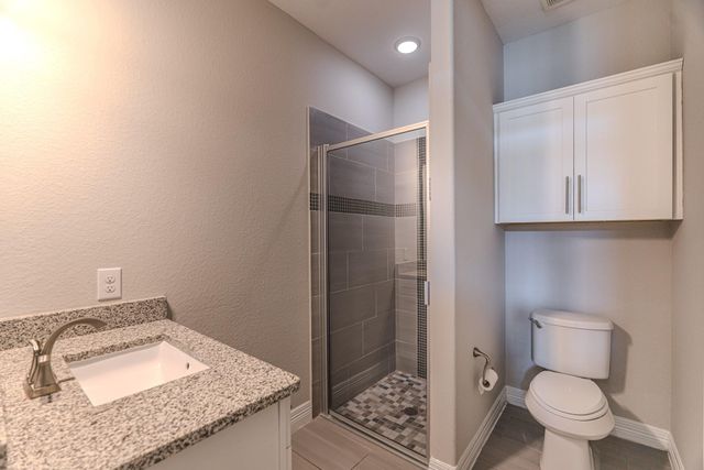 6 Winter Thicket Place, The Woodlands, TX 77375
