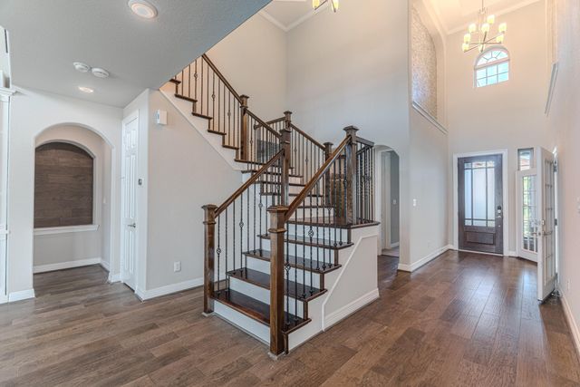 6 Winter Thicket Place, The Woodlands, TX 77375