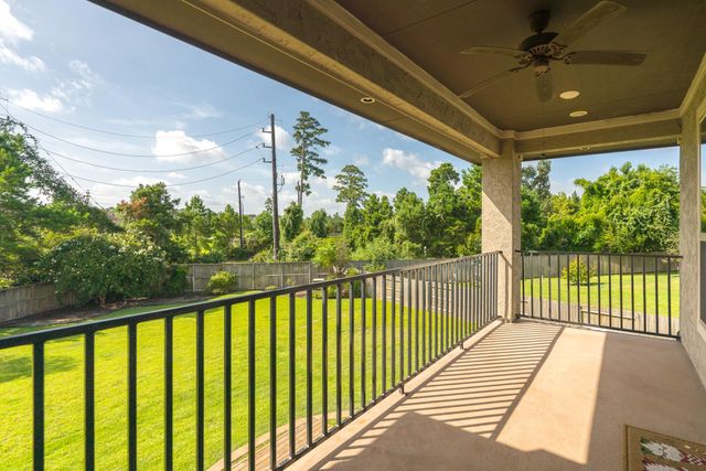 6 Winter Thicket Place, The Woodlands, TX 77375