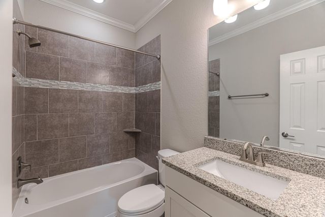 6 Winter Thicket Place, The Woodlands, TX 77375