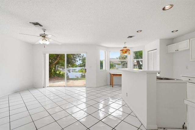 6851 NW 27th Street, Margate, FL 33063