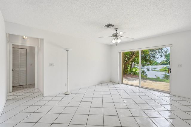 6851 NW 27th Street, Margate, FL 33063