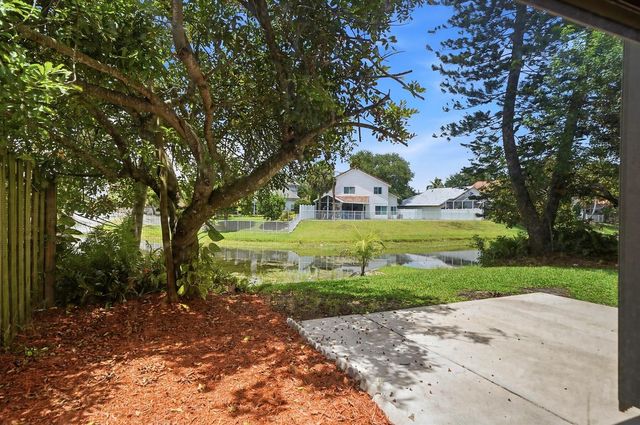 6851 NW 27th Street, Margate, FL 33063