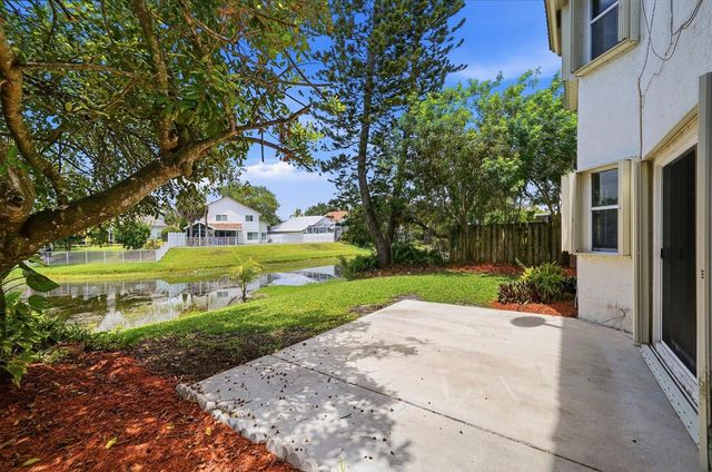 6851 NW 27th Street, Margate, FL 33063