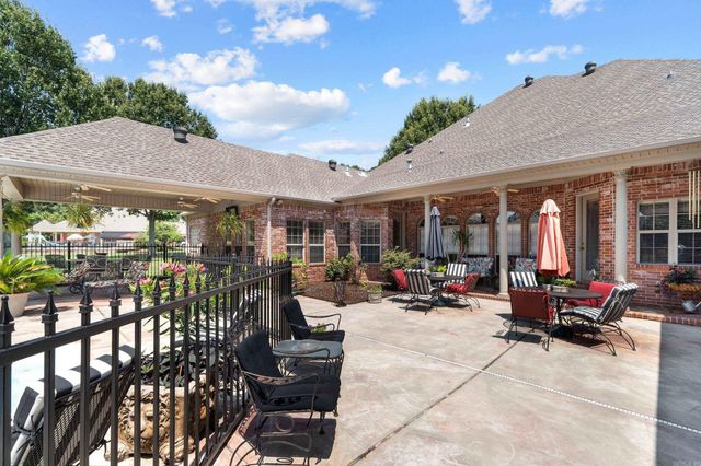 5 Westin Drive, Conway, AR 72034