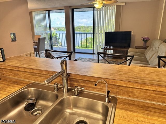 3490 N Key DR 505, North Fort Myers, FL 33903