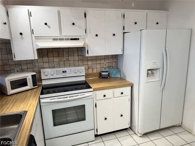 3490 N Key DR 505, North Fort Myers, FL 33903