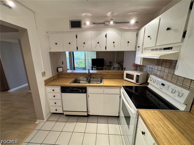 3490 N Key DR 505, North Fort Myers, FL 33903