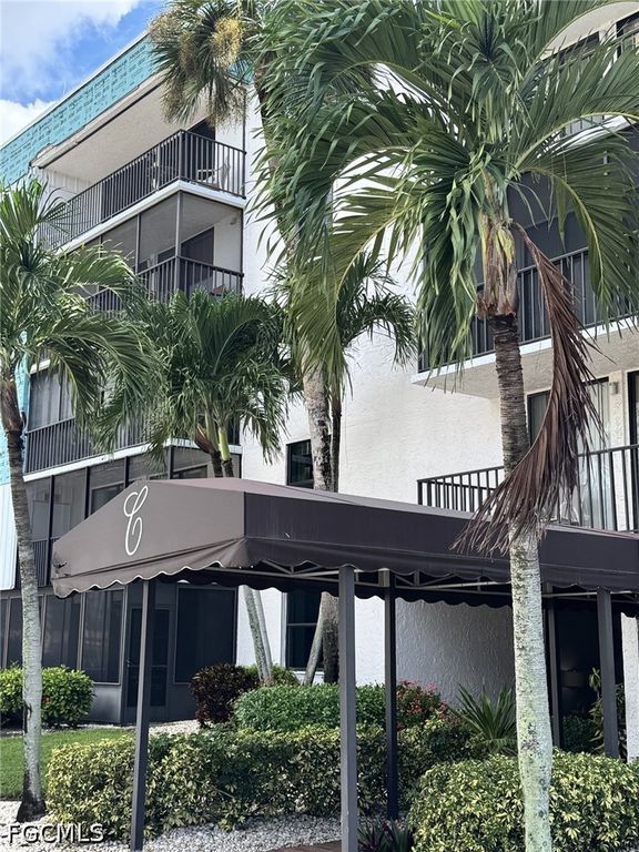 3490 N Key DR 505, North Fort Myers, FL 33903