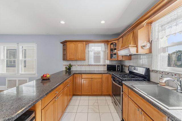 70 First Street, Yonkers, NY 10704