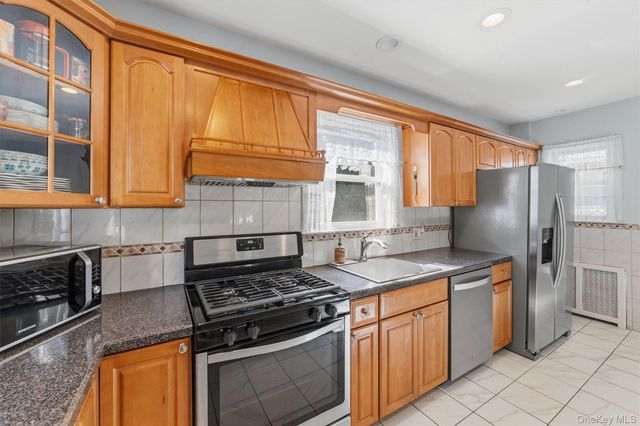 70 First Street, Yonkers, NY 10704