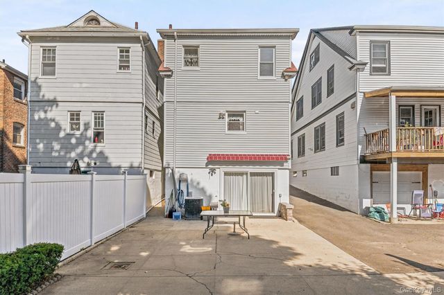 70 First Street, Yonkers, NY 10704