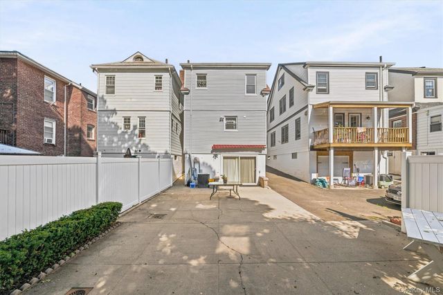 70 First Street, Yonkers, NY 10704