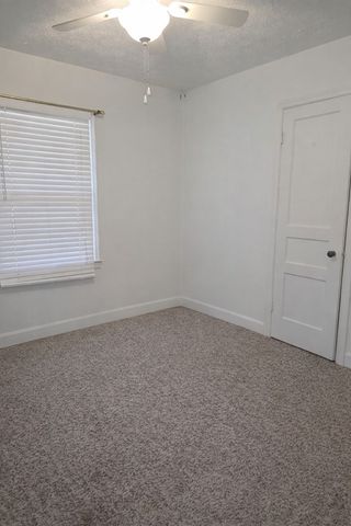 2803 Nelson Dr, Hopkinsville, KY 42240