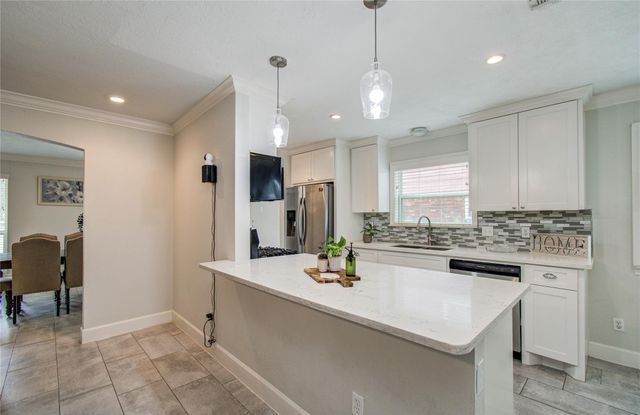 8119 Springtime Lane, Houston, TX 77075