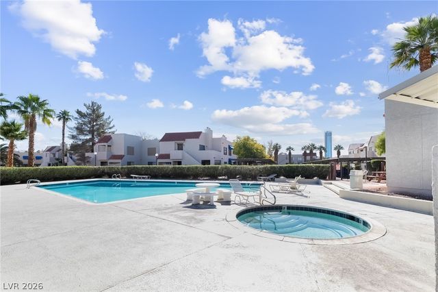 4391 Gannet Circle 10, Las Vegas, NV 89103