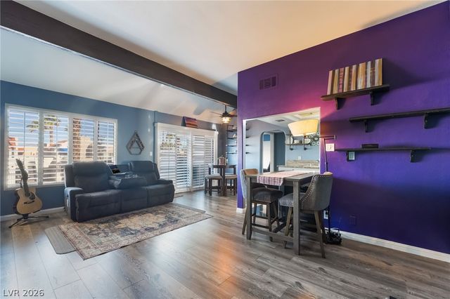 4391 Gannet Circle 10, Las Vegas, NV 89103