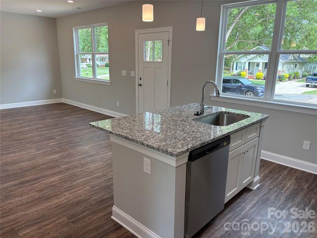 608 E Boston Avenue, Bessemer City, NC 28016