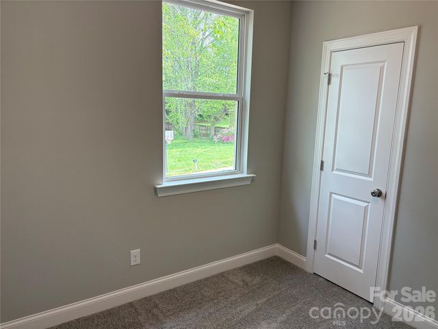 608 E Boston Avenue, Bessemer City, NC 28016