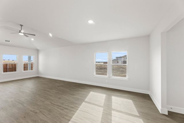 1504 Blackthorne Lane, Denton, TX 76249