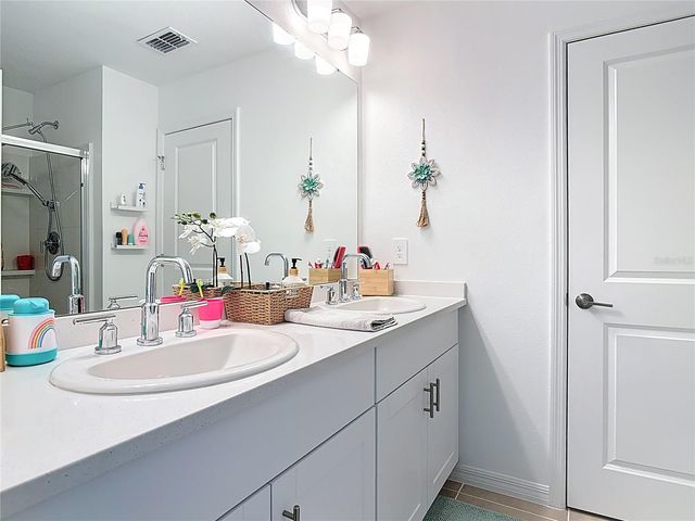 1146 CALICO POINTE CIRCLE, Groveland, FL 34736