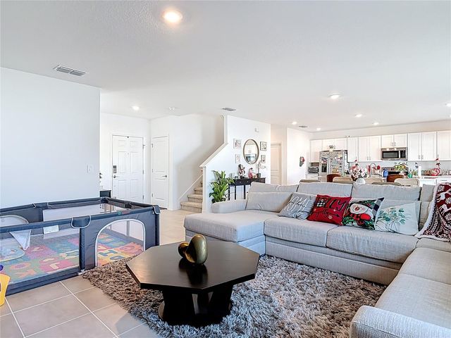 1146 CALICO POINTE CIRCLE, Groveland, FL 34736