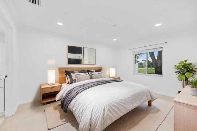 8888 Sunscape Lane, Boca Raton, FL 33496