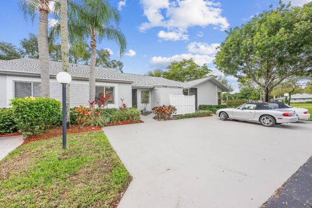 8888 Sunscape Lane, Boca Raton, FL 33496