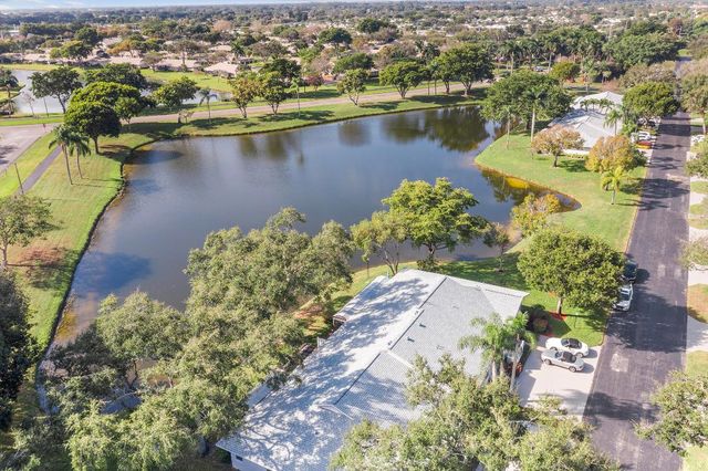 8888 Sunscape Lane, Boca Raton, FL 33496