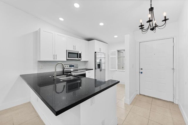 8888 Sunscape Lane, Boca Raton, FL 33496