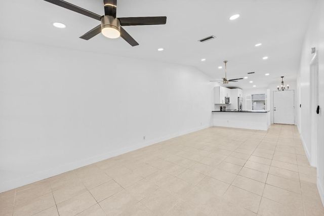 8888 Sunscape Lane, Boca Raton, FL 33496