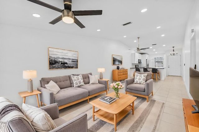 8888 Sunscape Lane, Boca Raton, FL 33496