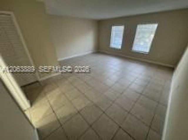 8481 Springtree Drive 303B, Sunrise, FL 33351