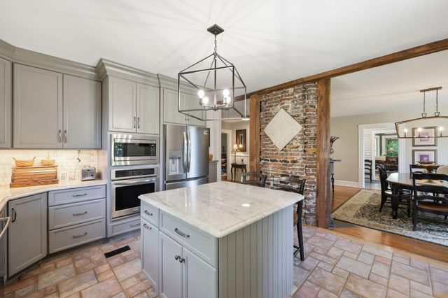 755 Delaney Ferry Road, Versailles, KY 40383