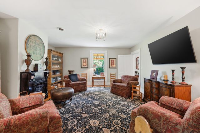 755 Delaney Ferry Road, Versailles, KY 40383