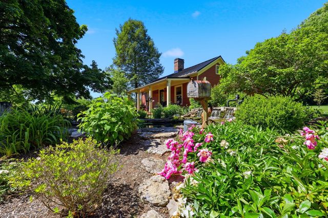 755 Delaney Ferry Road, Versailles, KY 40383