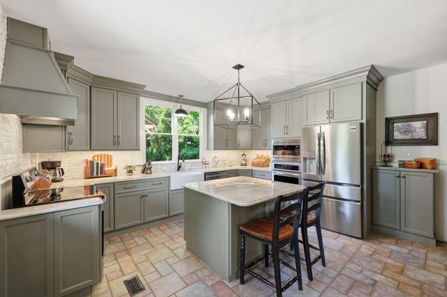 755 Delaney Ferry Road, Versailles, KY 40383