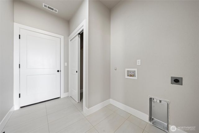 4308 W Surf Scoter Street, Moses Lake, WA 98837